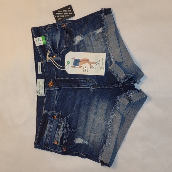 REgeneration Pants - 𝅺REgeneration by Celebrity Pink Mid Rise Distressed Denim Shorts
